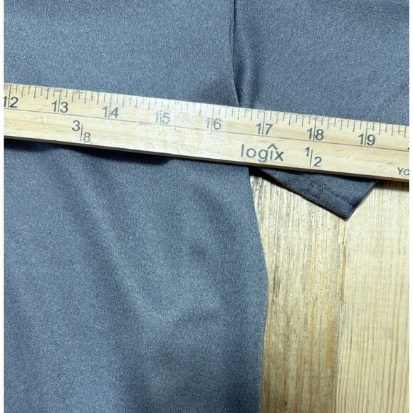 Nike Youth Fit Dry Short Sleeve Shirt Size Medium Gray Black - Picture 3 of 5